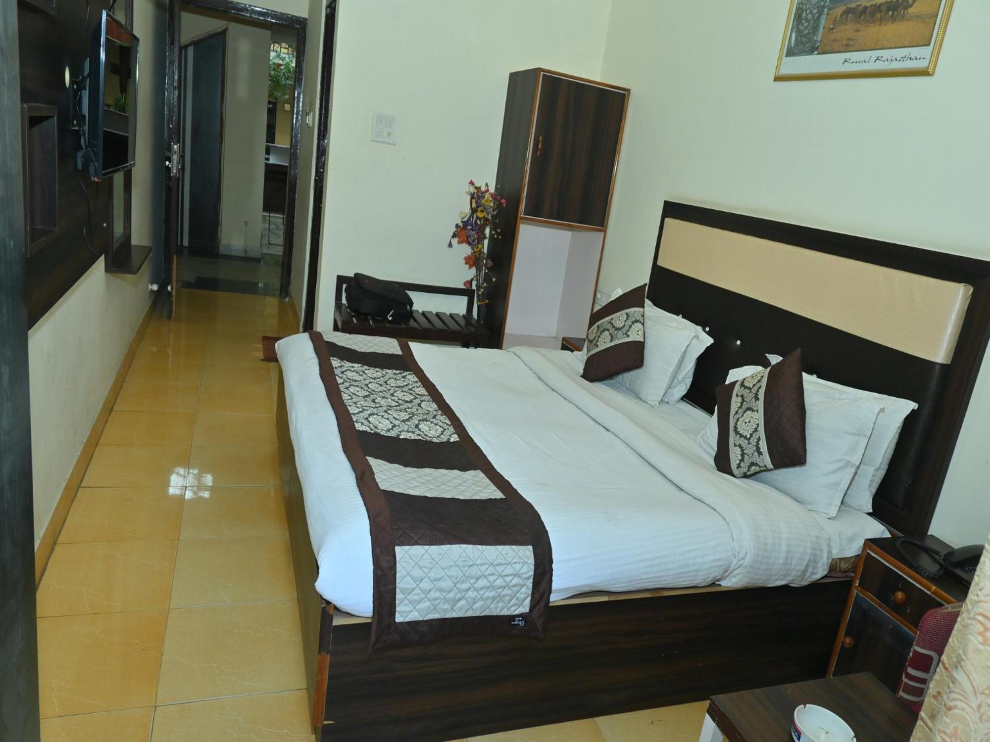 Goyal Plaza Hotel 5 Mint. Waling Distance From Pushkar Lake Extérieur photo
