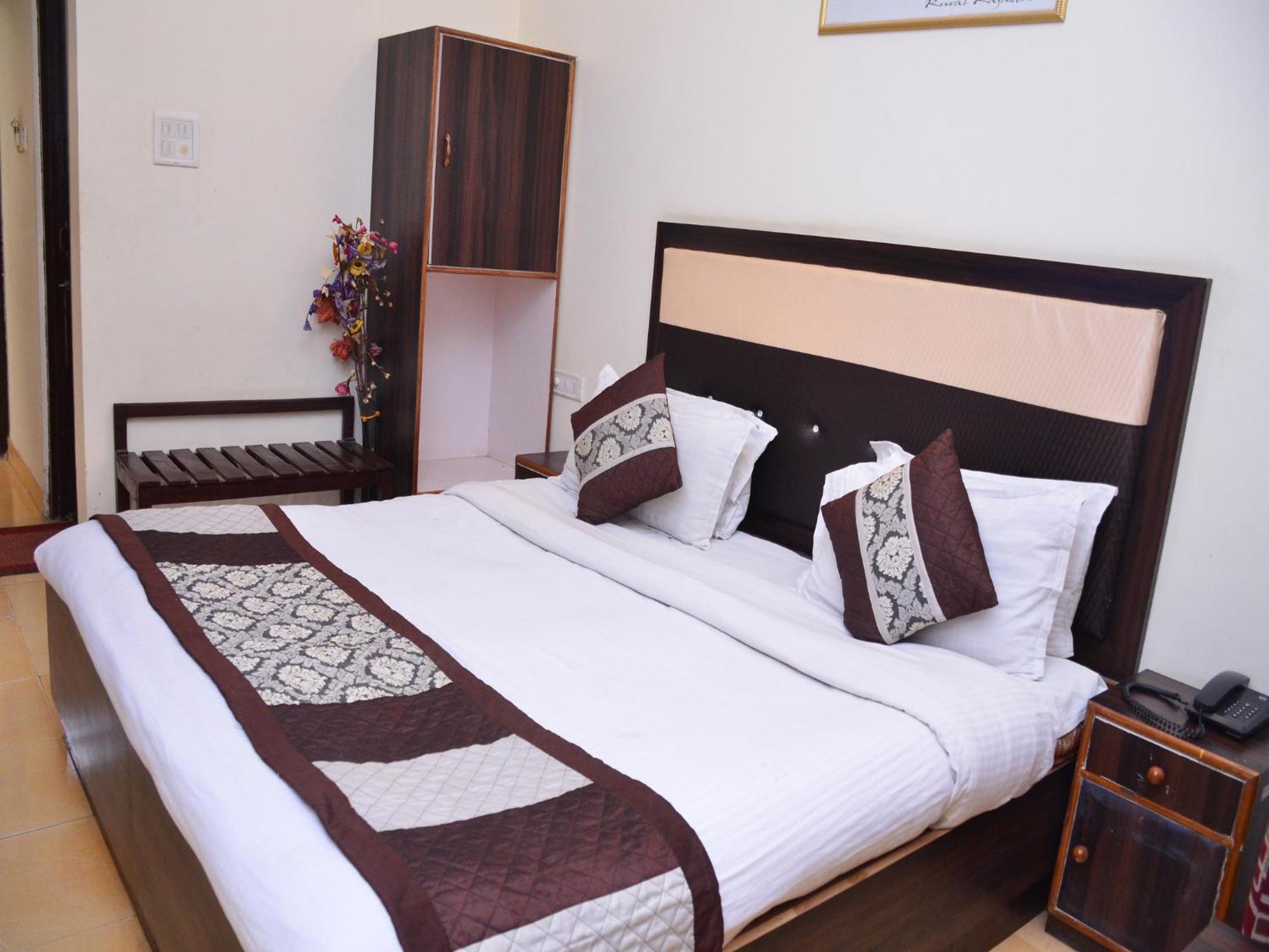 Goyal Plaza Hotel 5 Mint. Waling Distance From Pushkar Lake Extérieur photo
